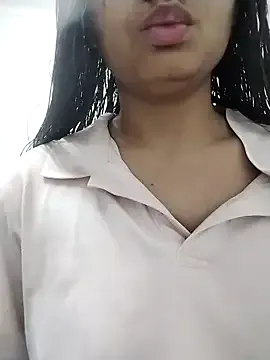 Sexy_vernilla — Spit on pussy