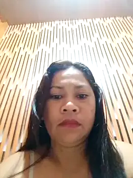 sexybitch_02 — Freechat on StripChat