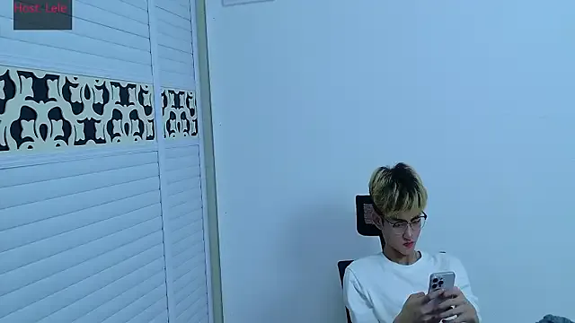 sexyboy-lele — Completely naked