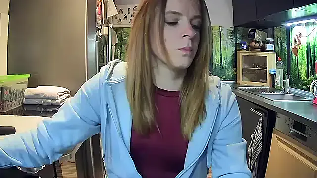 SexyMilf_37 — straenkleidung aus und domi kontrolle 5