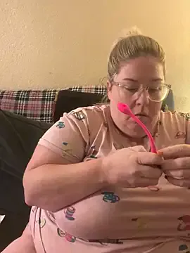 sexymommy1988 — Spoil me daddy