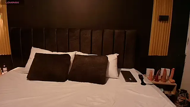 SexyRachel_ — Rub clit so hot 