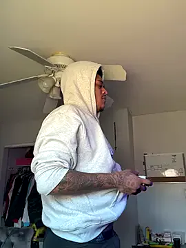 ShakeShaq — Make me cum all over the phone