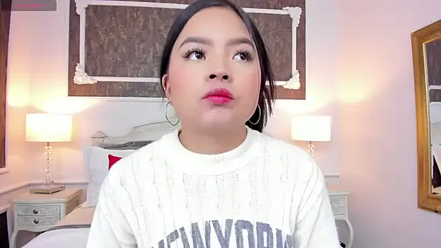 SharonBonet — Get naked 