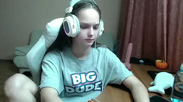 SharybbFace — Lick my dildo