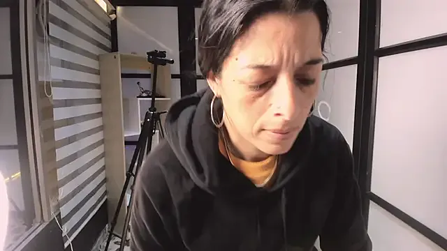 ShaunaDream — oil in ass