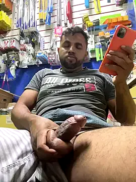 Sheik_z_o — goza igual 1 cavalo  Cum like a horse