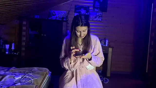 Shyselly — to warm my pussy