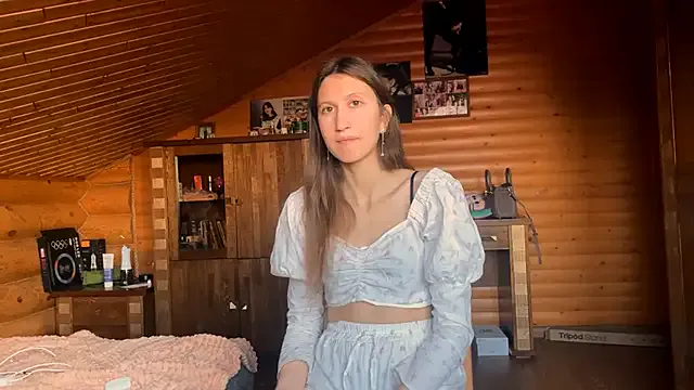 Shyselly — Show underboob
