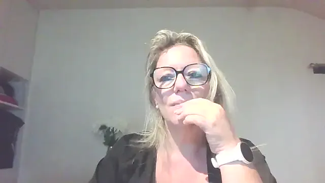 Silkesquirt — Freechat on StripChat