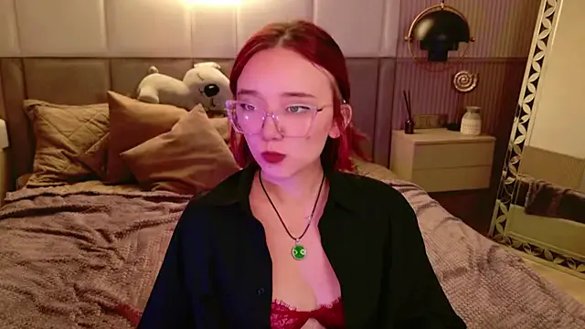 Silvia_Lore — Hi, I'm new here. Let's get acquainted