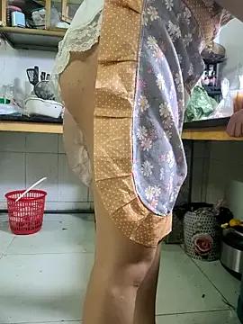 single-mom2x — Naked, squirt in Spa