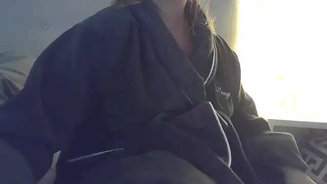 sizha6 — show boobs