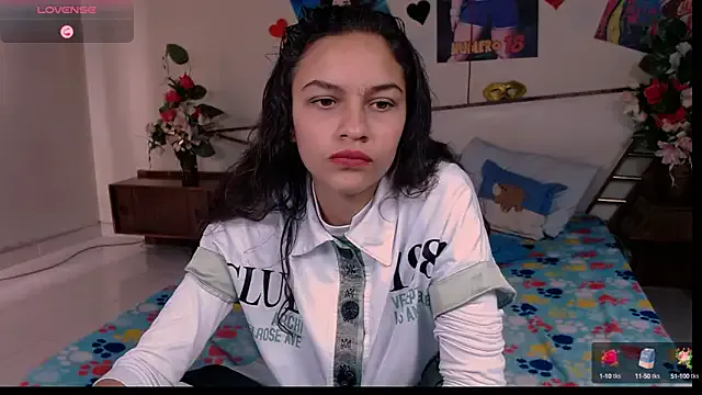 Skylovershot — Freechat on StripChat