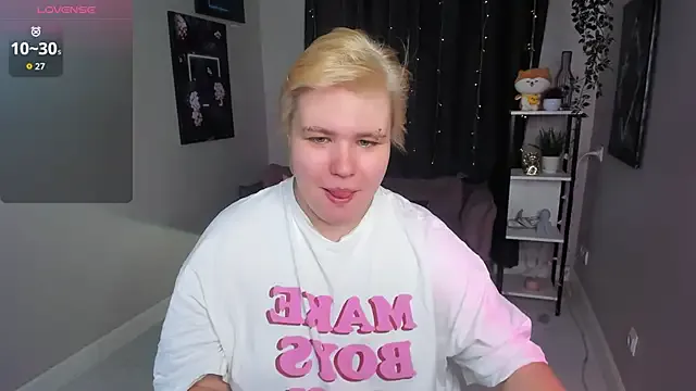 SkyTrisha — Hey Trisha!