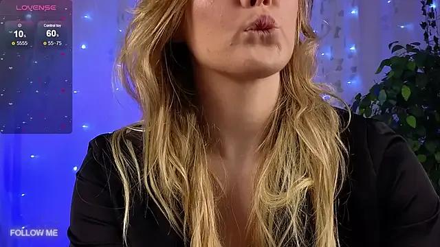 StripChat Slay_Blonde is Freechat Slay_Blonde — show legs