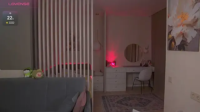 sofiapurex — Underskirt tease 