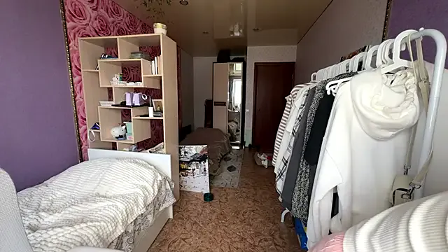 SofiaSmiles — Tease with my shorts