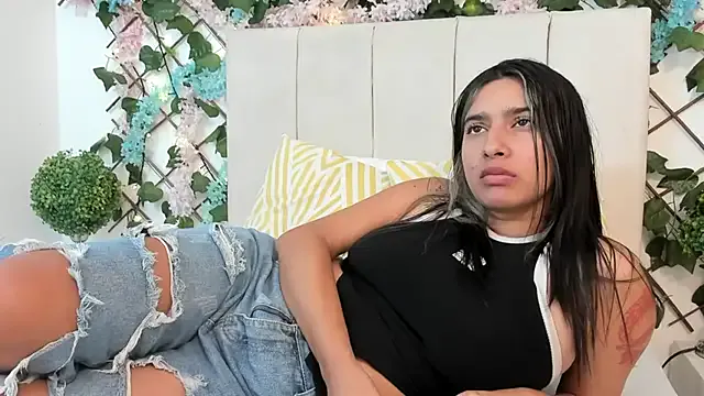 Sofiatatto — Show boobs