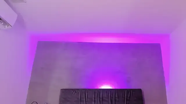 sofiawesst — show boobs