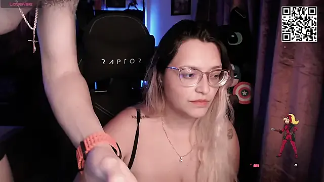 Sofidivinefeet — cum in mouth