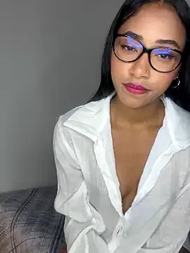 Soleyma_ — Naked and Rub kitty