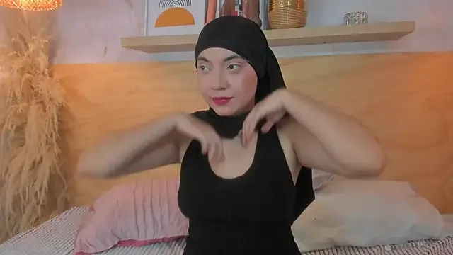 Sooffii_1 — :movingboobs:bounce my tits in oil:fire: