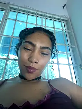 SophieD — Finger my pussy