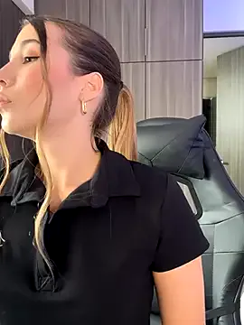 SophieRaily_ — Open my shirt and my tits in the air
