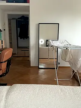 SophiiaStarr — Doggy & Twerk with Eye Contact