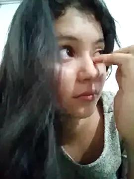 Soymaia — Show tits