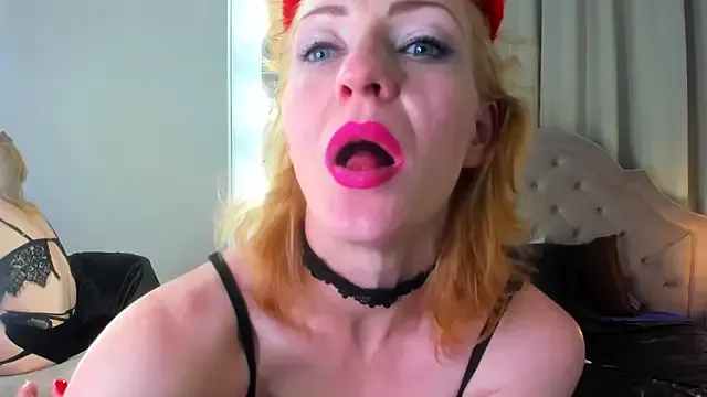 SquirtyAlisa — multi orgasm triple penetration