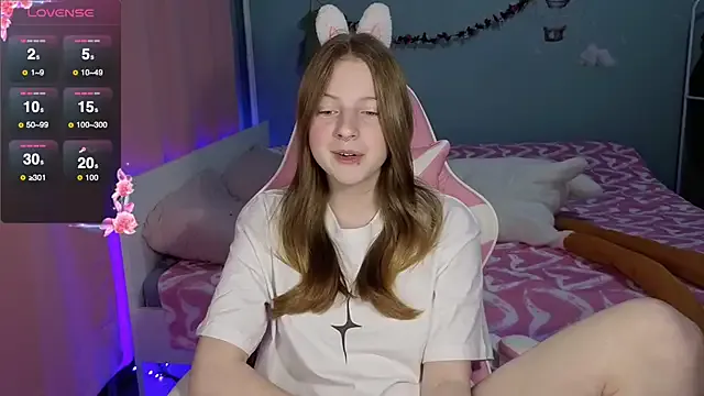stefaniyaaa — leave me nacked