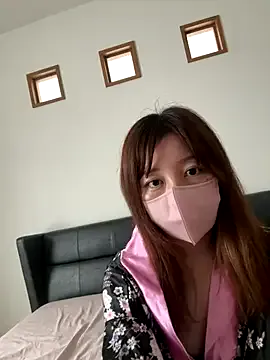 Strawberry369 — Freechat on StripChat