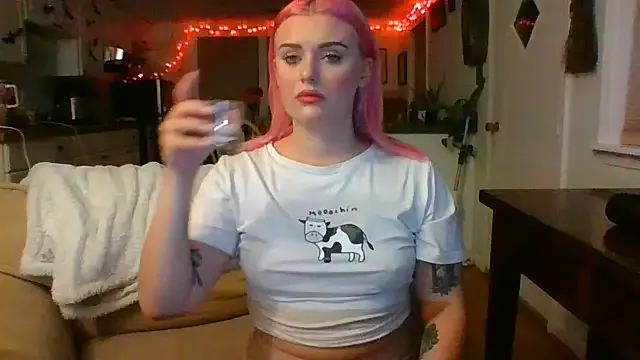 strawberryshortbabe — Freechat on StripChat