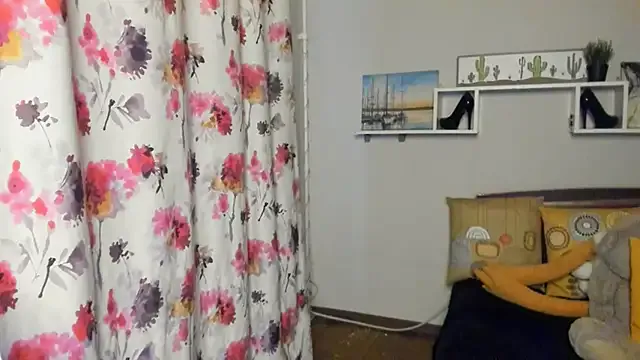 Stripchatlady — lets make my day incredible?