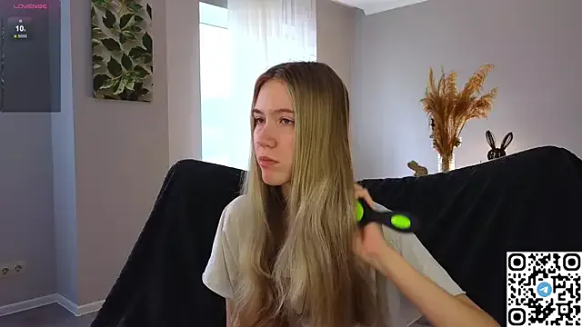 Succubelle — lower my pants on ass