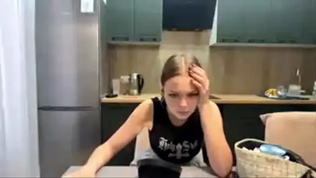 SunnySprinkle — spank my beauty ass