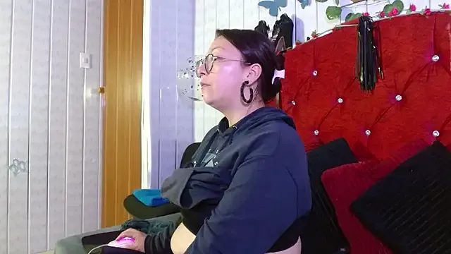 Susanahotsexxx — I kiss you showing my tits 