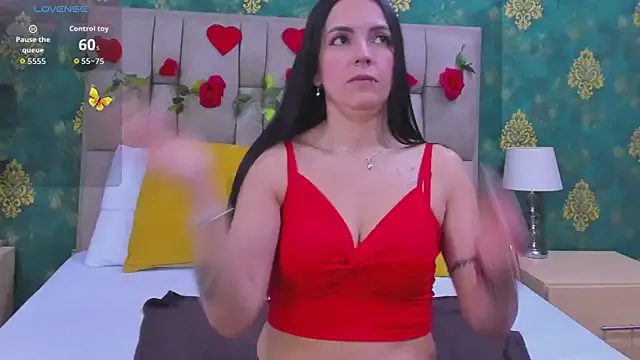 SuzanSmithh — close the pussy