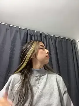 Sweet-Beck — masturbation for 5 min