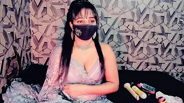 Sweetie_Fox_XXX — pussy 4 fingering 2min+