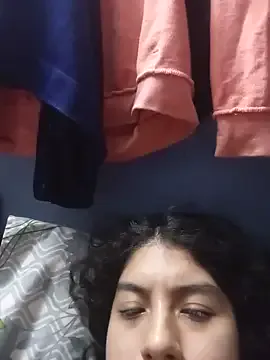 Syndel23 — mostrar en bao pblico