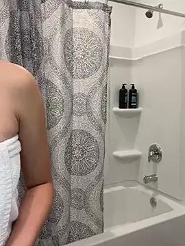 Synne — Shower show