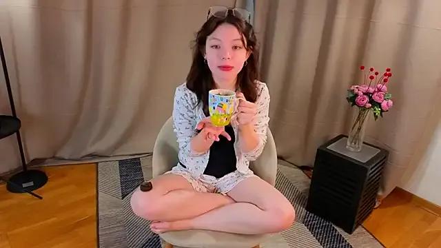 TamelaLen — Top straps teasing