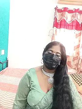 tamil-aunt — Private on StripChat