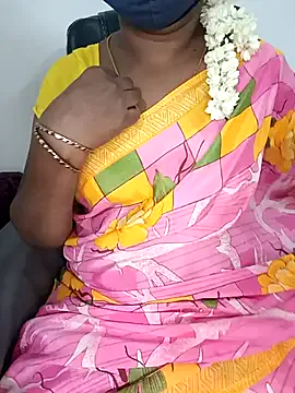 Tamil-hotwife — Boobs oil massage 
