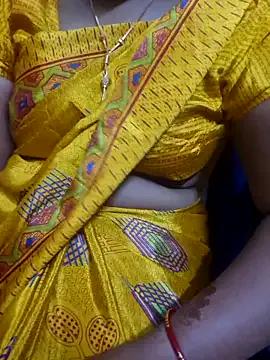StripChat TAMIL-URVASHI is Freechat TAMIL-URVASHI — boobs oill show