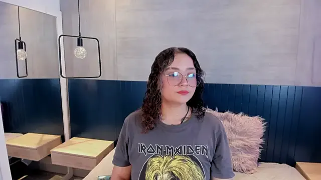 tara_black — show me boobs Tara