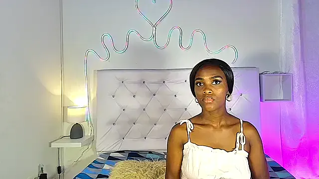 tatixxxvega — naked show